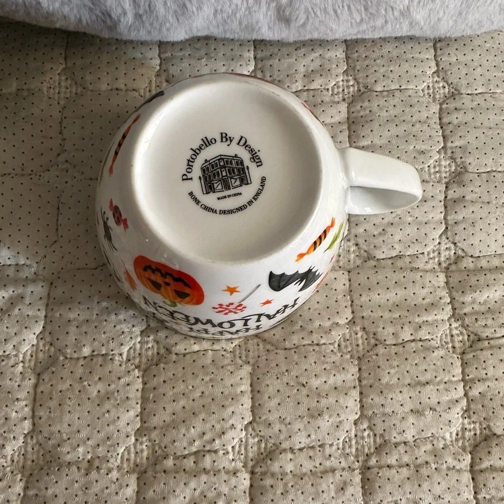 Portobello by design Halloween coffee mug 31/2” length